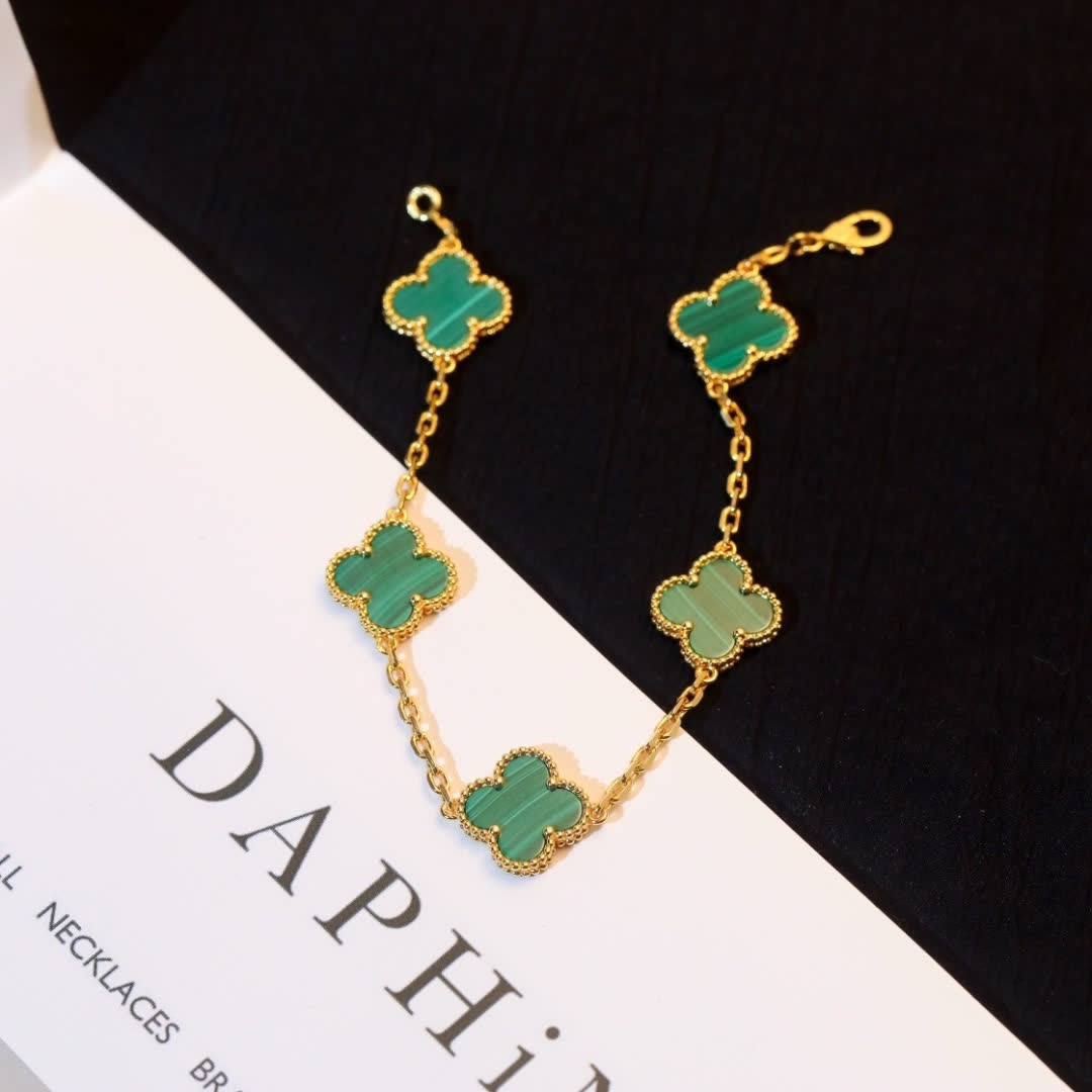 Van Cleef & Arpels Vintage Alhambra Gold Bracelet with Malachite
